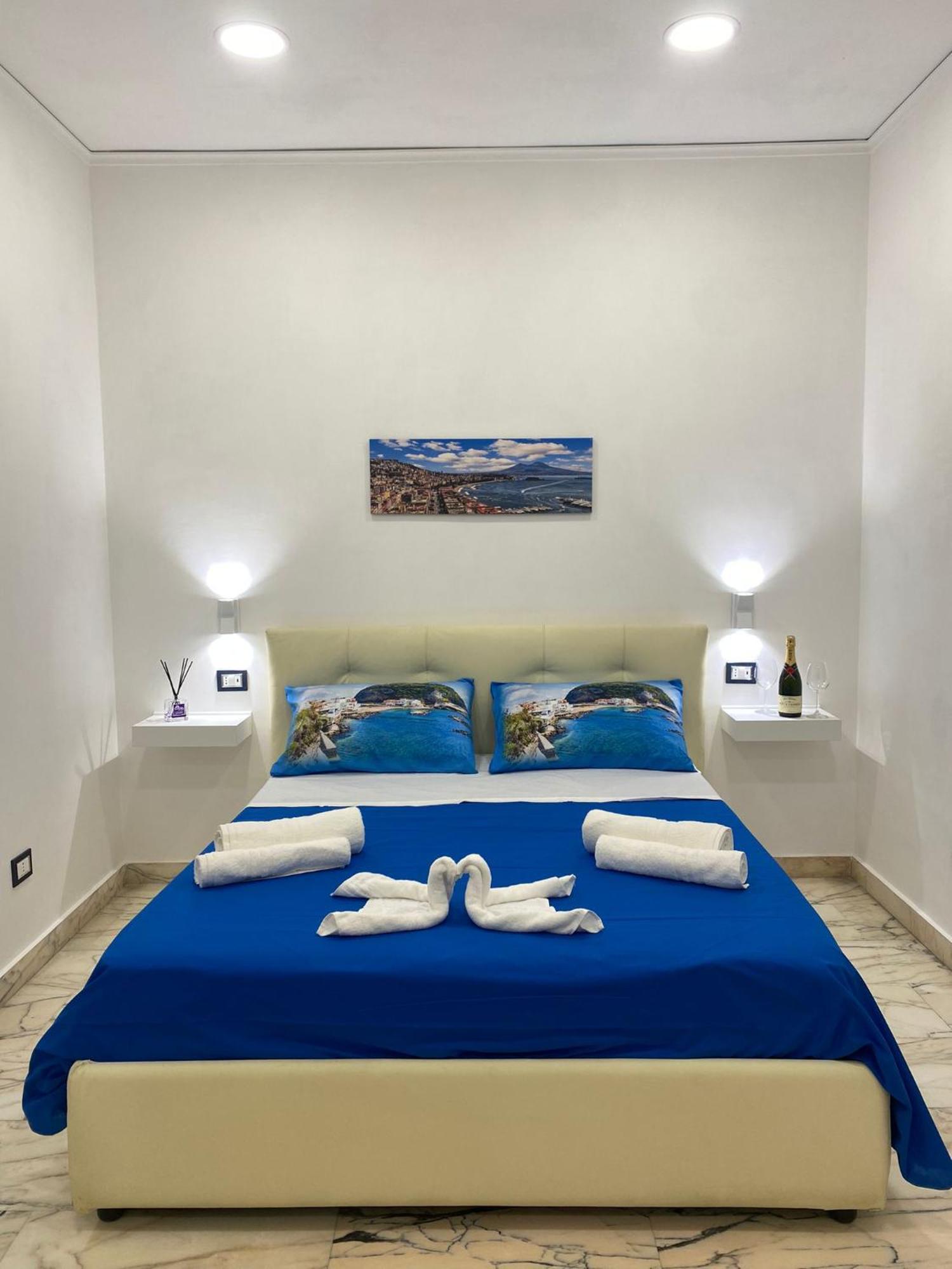 Castellano Apartment เนเปิลส์ ภายนอก รูปภาพ