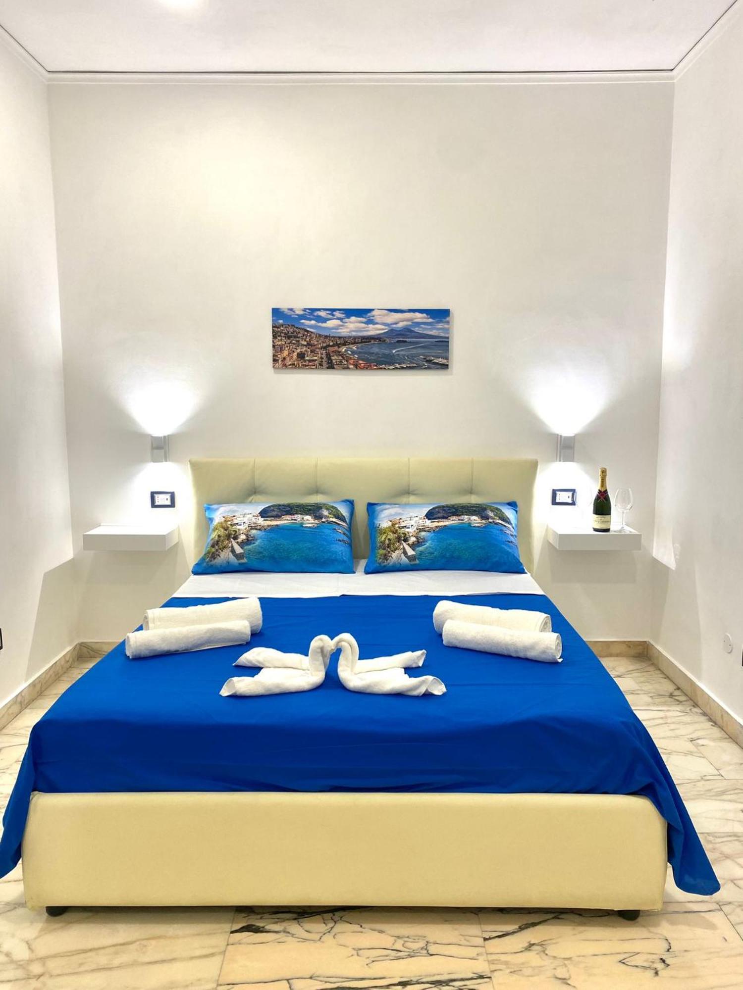 Castellano Apartment เนเปิลส์ ภายนอก รูปภาพ