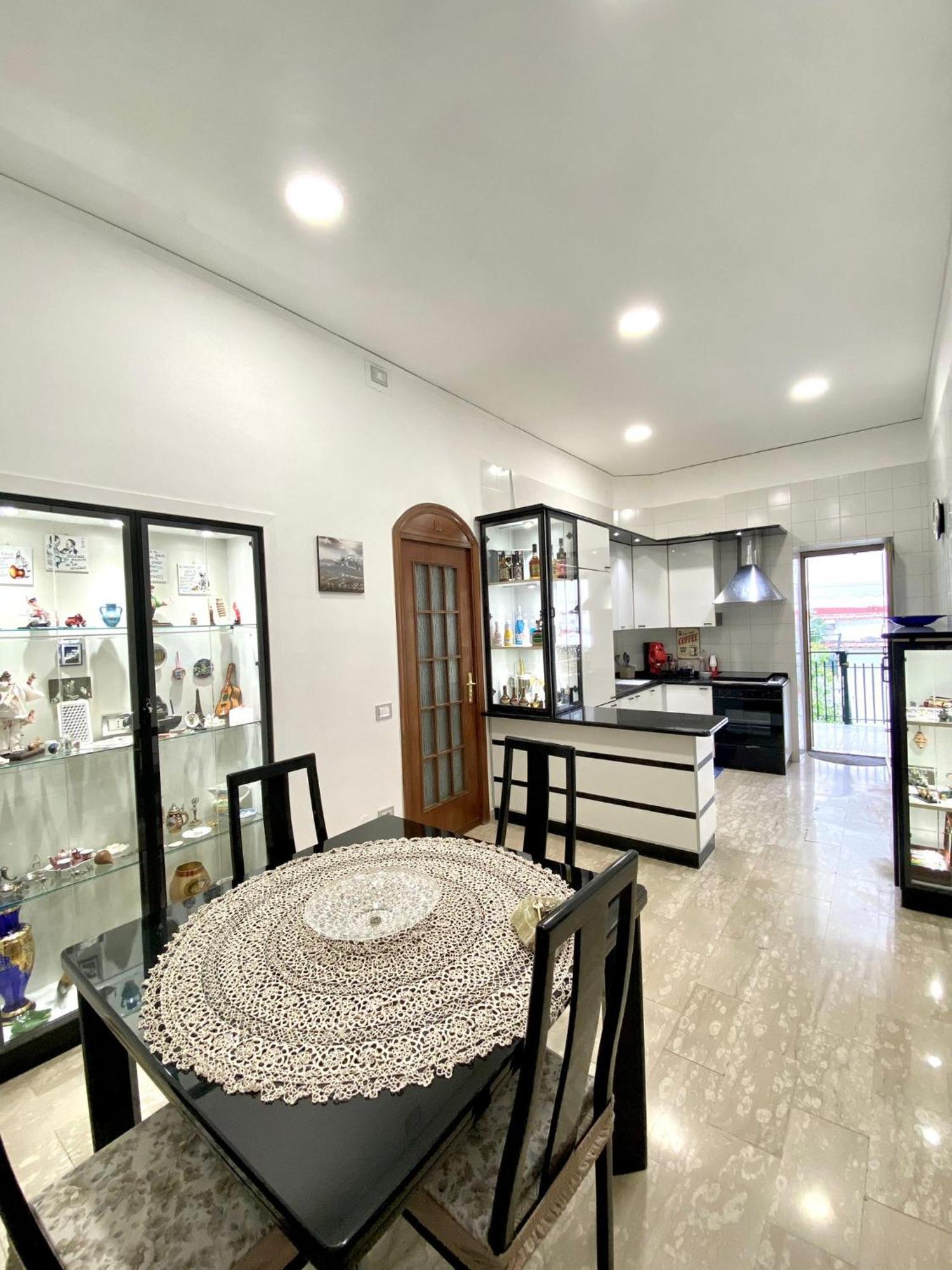Castellano Apartment เนเปิลส์ ภายนอก รูปภาพ