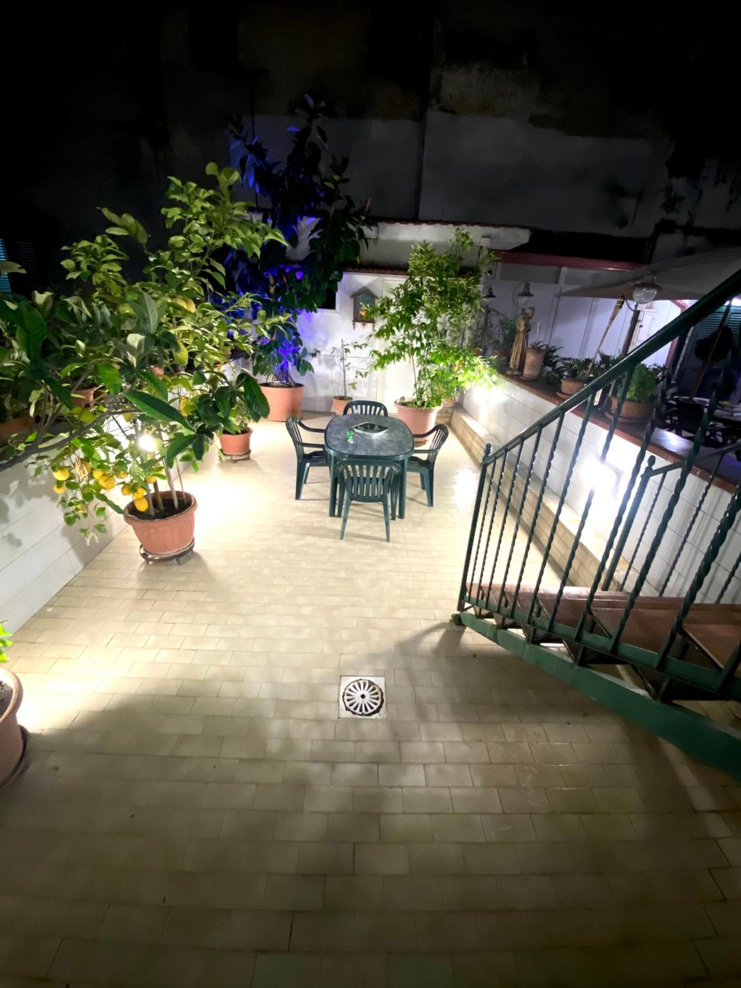 Castellano Apartment เนเปิลส์ ภายนอก รูปภาพ