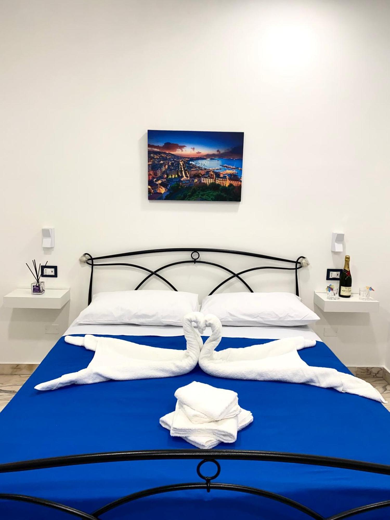 Castellano Apartment เนเปิลส์ ภายนอก รูปภาพ