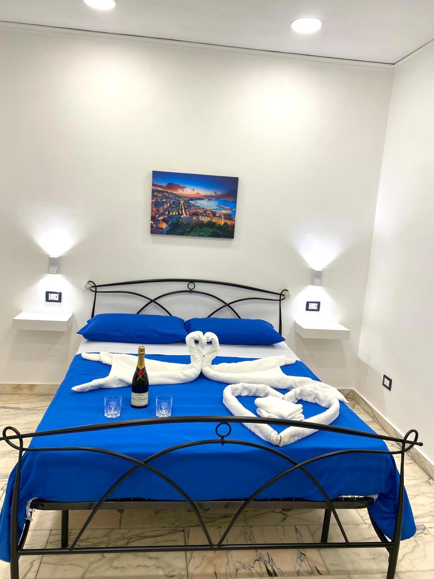 Castellano Apartment เนเปิลส์ ภายนอก รูปภาพ